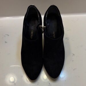 Black Suede Pointed-Toe Women's Shoes - Classic Ankle Strap